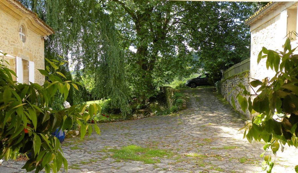 Moulin de Rioupassat Chambres d'Hôtes de Charme Rauzan Exterior foto